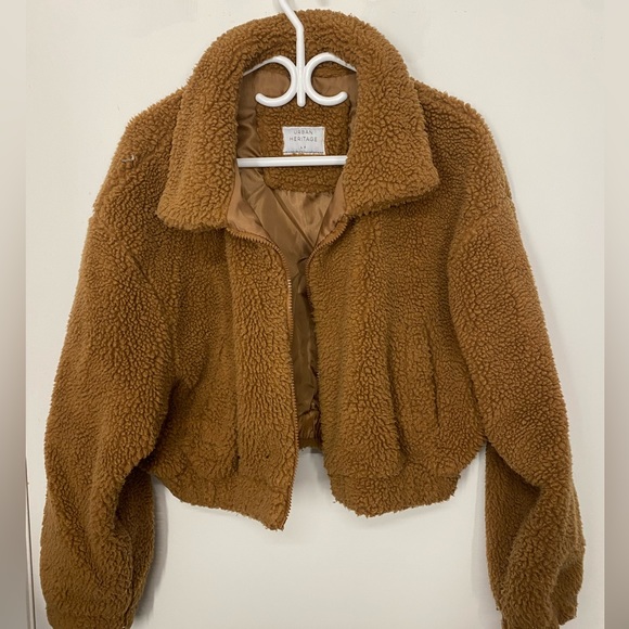 Cropped Teddy Jacket - Picture 4 of 4